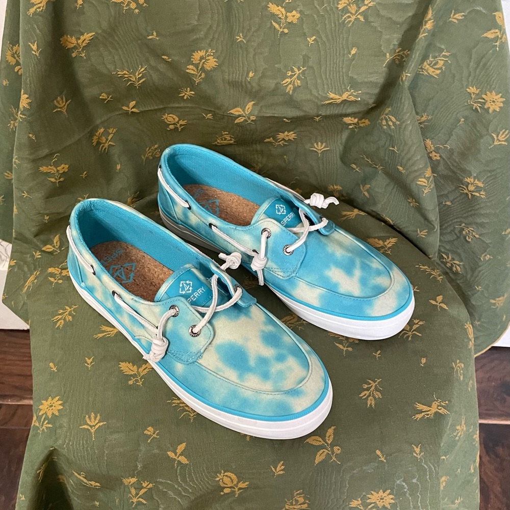 Sperry Women’s Tie Dye Sneakers